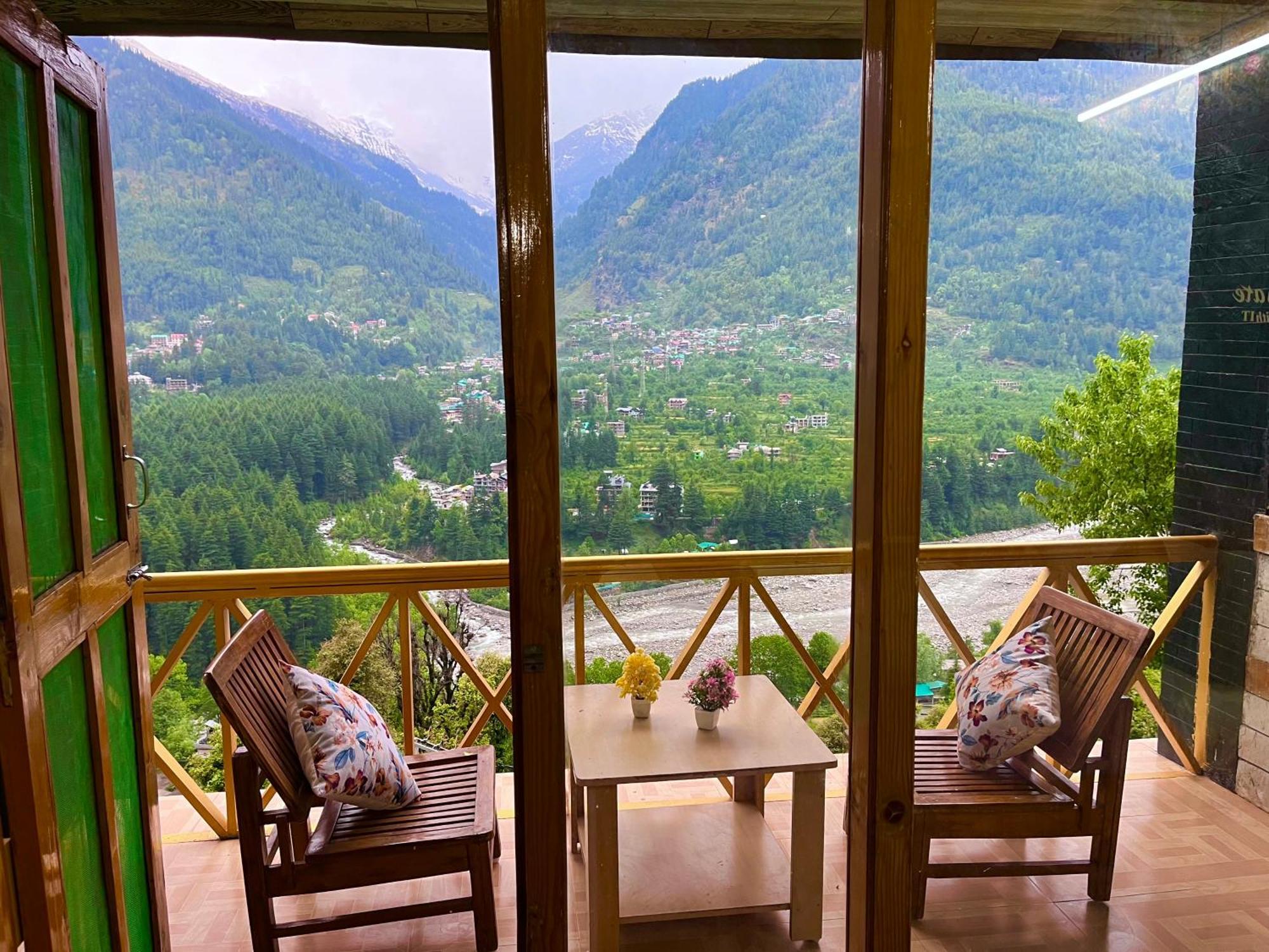 Naina Deventure Resort, Manali - Premium Rooms With Centrally Heated & Scenic View Eksteriør bilde