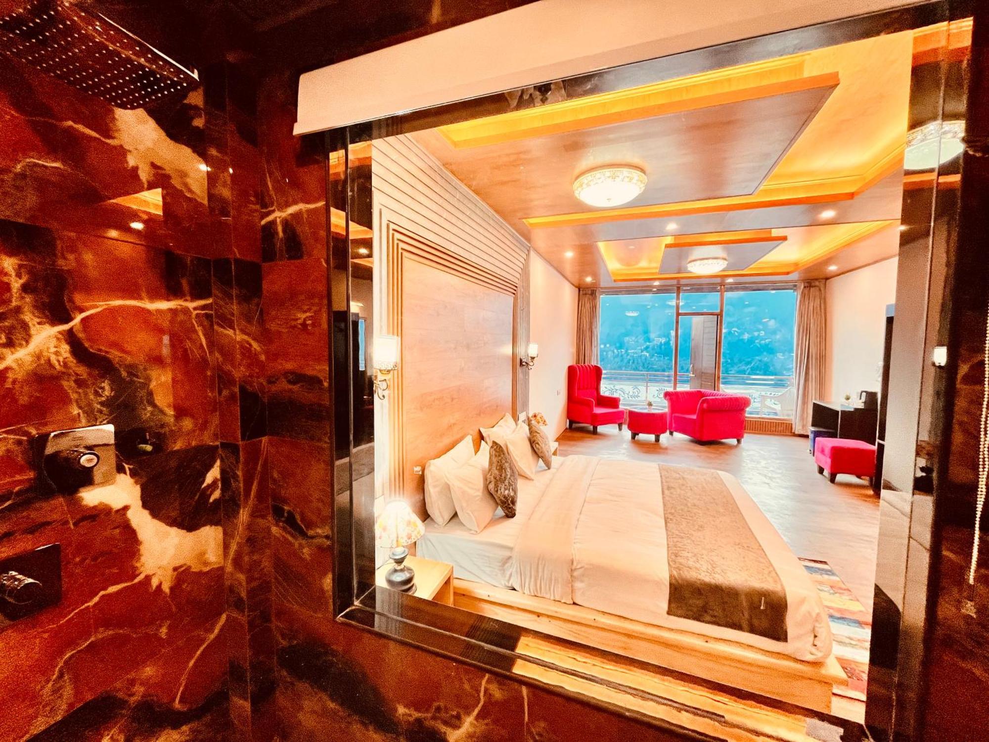 Naina Deventure Resort, Manali - Premium Rooms With Centrally Heated & Scenic View Eksteriør bilde