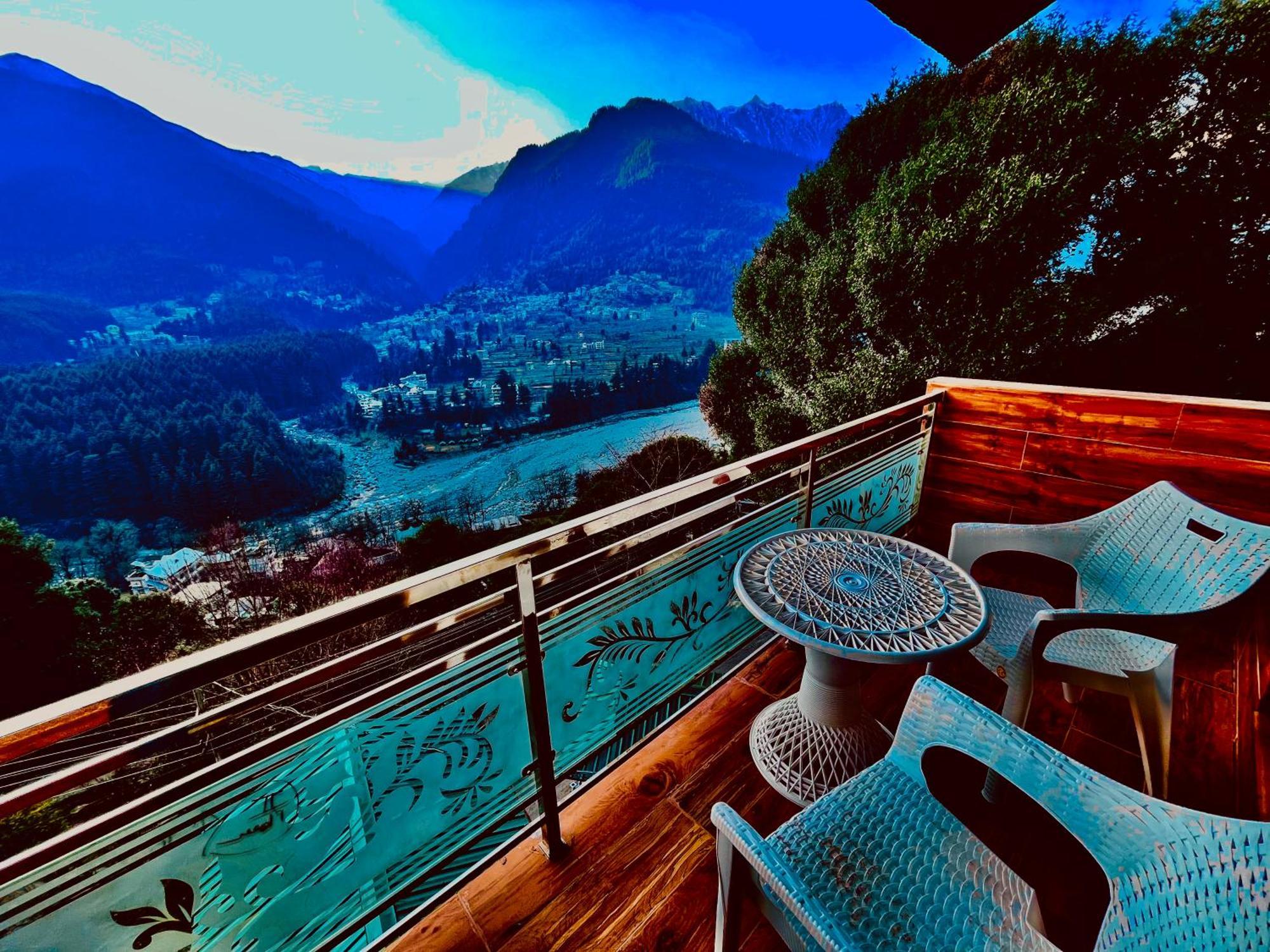 Naina Deventure Resort, Manali - Premium Rooms With Centrally Heated & Scenic View Eksteriør bilde