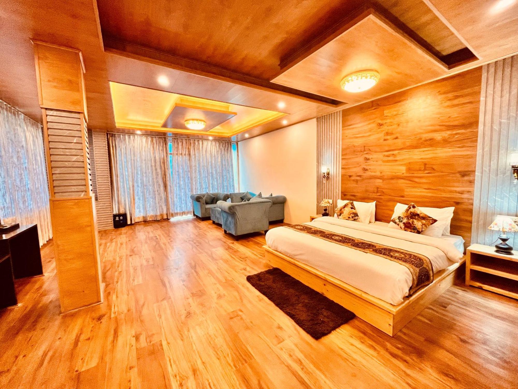 Naina Deventure Resort, Manali - Premium Rooms With Centrally Heated & Scenic View Eksteriør bilde
