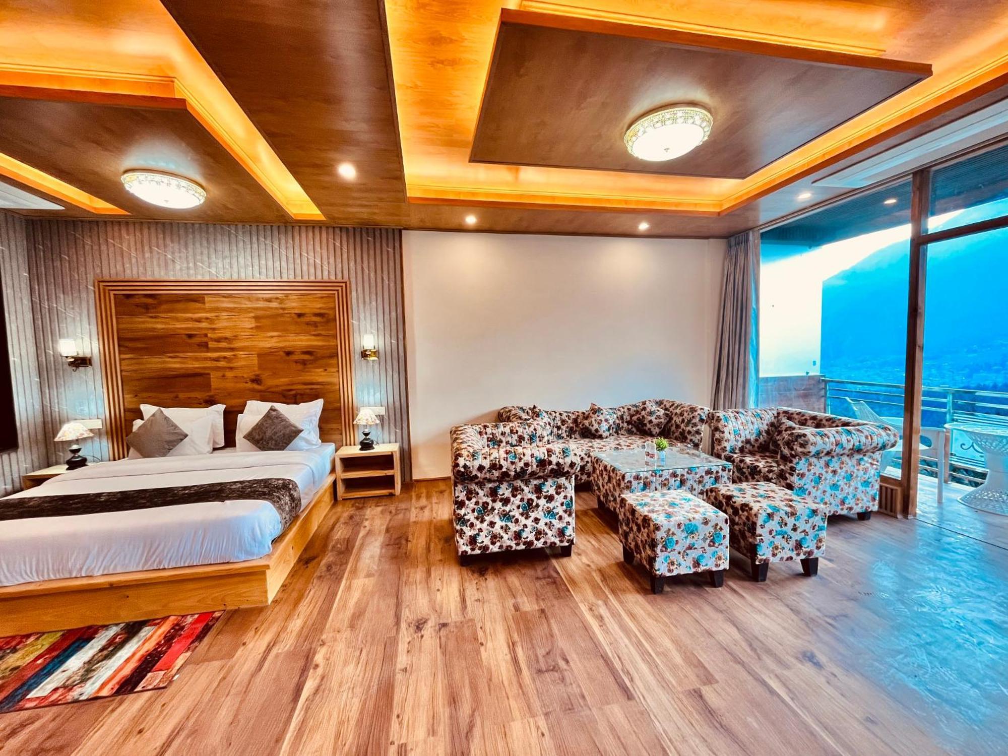 Naina Deventure Resort, Manali - Premium Rooms With Centrally Heated & Scenic View Eksteriør bilde