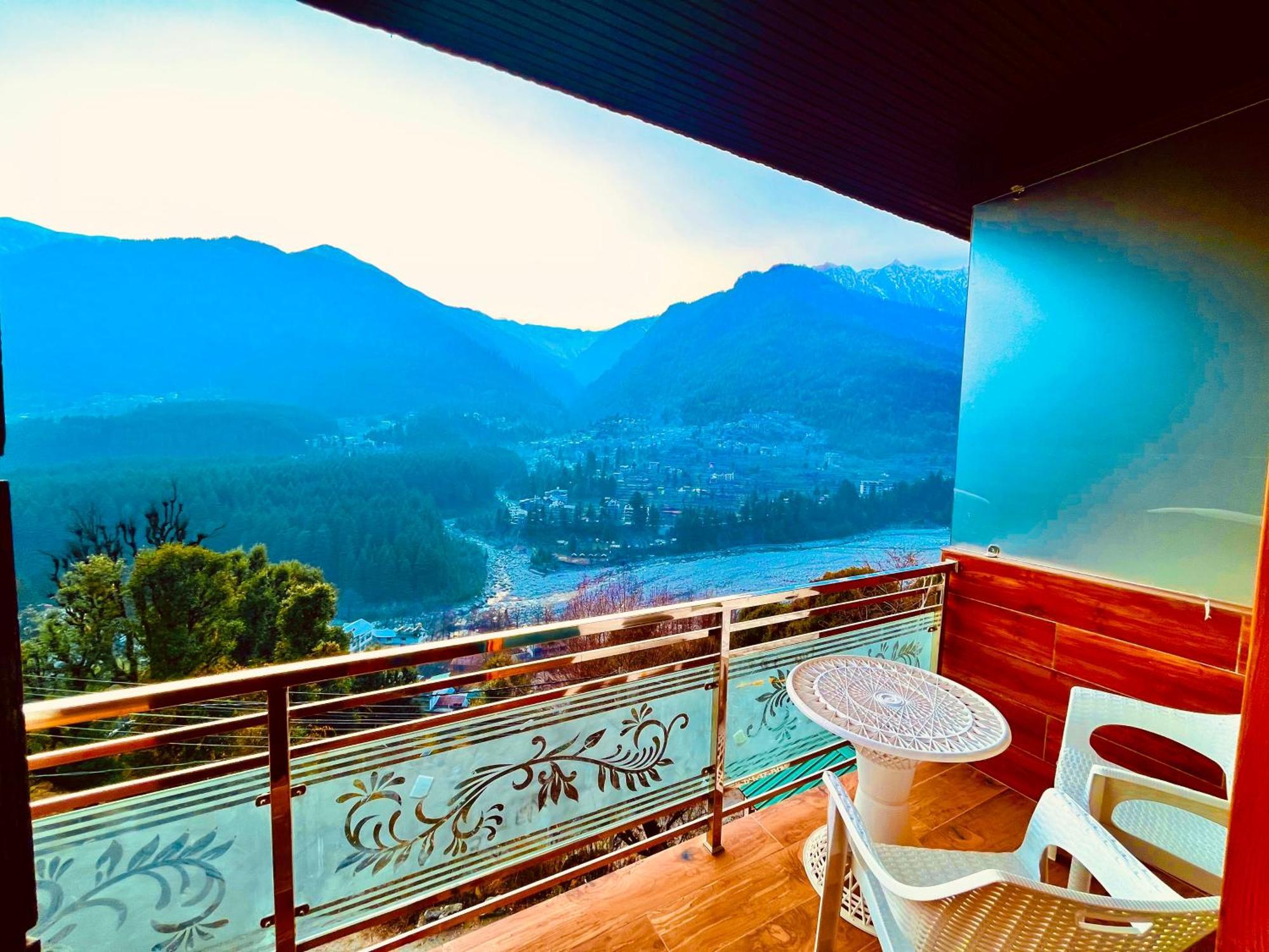 Naina Deventure Resort, Manali - Premium Rooms With Centrally Heated & Scenic View Eksteriør bilde