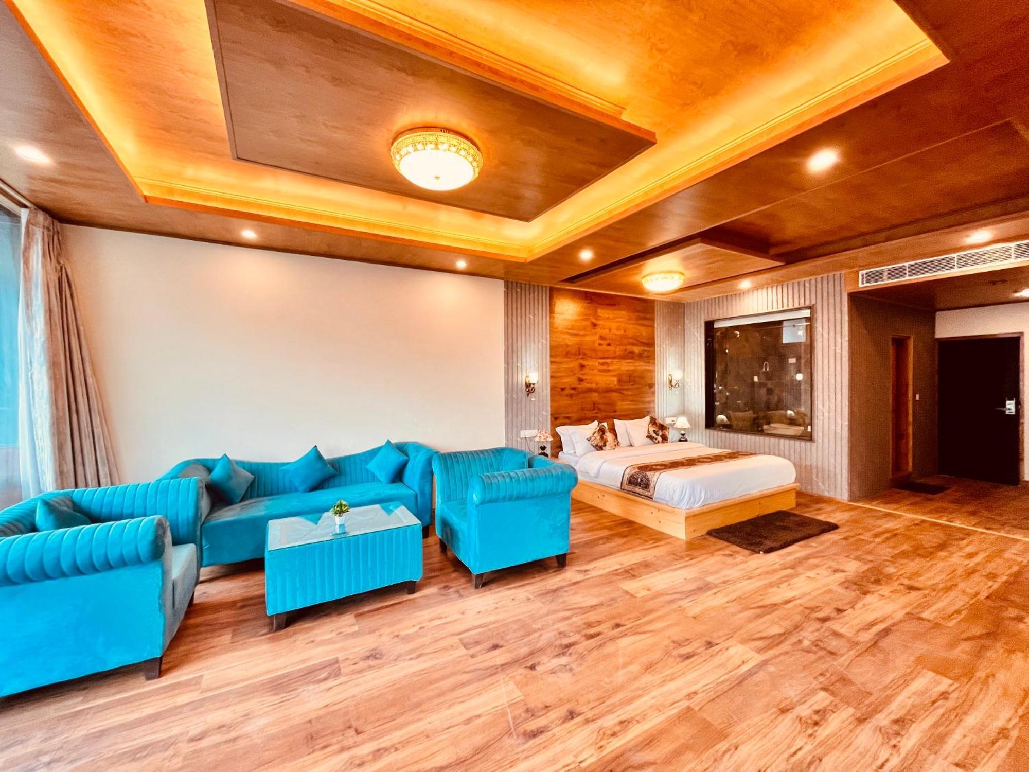 Naina Deventure Resort, Manali - Premium Rooms With Centrally Heated & Scenic View Eksteriør bilde