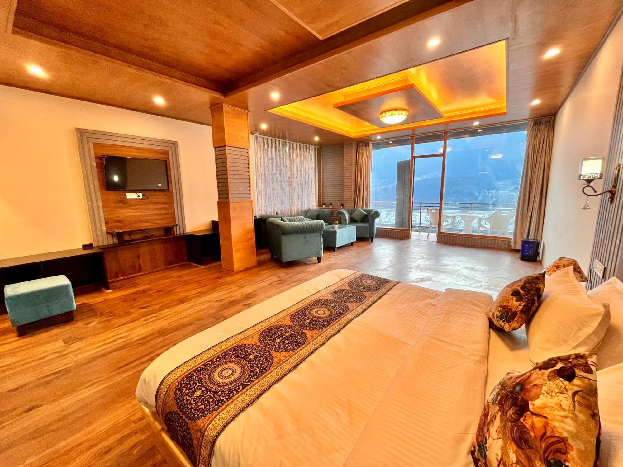Naina Deventure Resort, Manali - Premium Rooms With Centrally Heated & Scenic View Eksteriør bilde